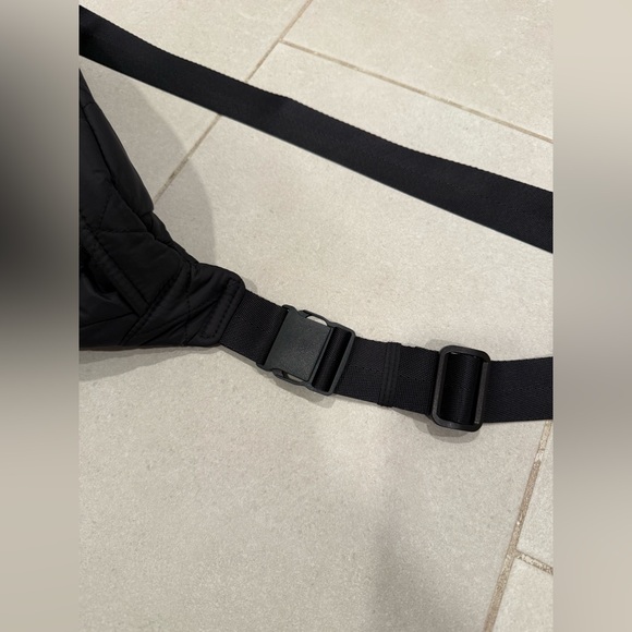 Vera Bradley black nylon quilted belt bag - Picture 12 of 12